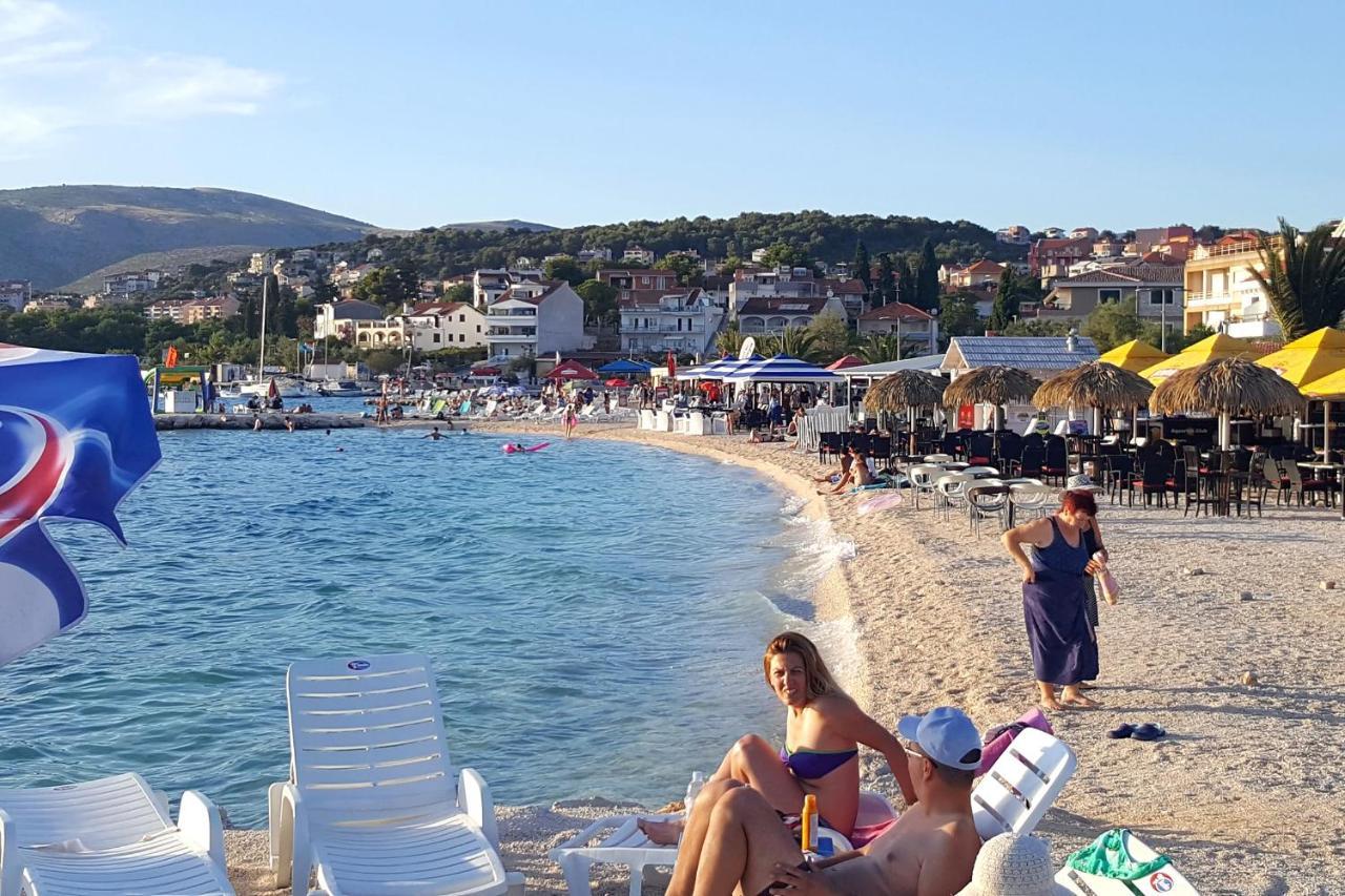 Seaside Apartments With A Swimming Pool Okrug Gornji, Ciovo - 11374 Trogir Extérieur photo