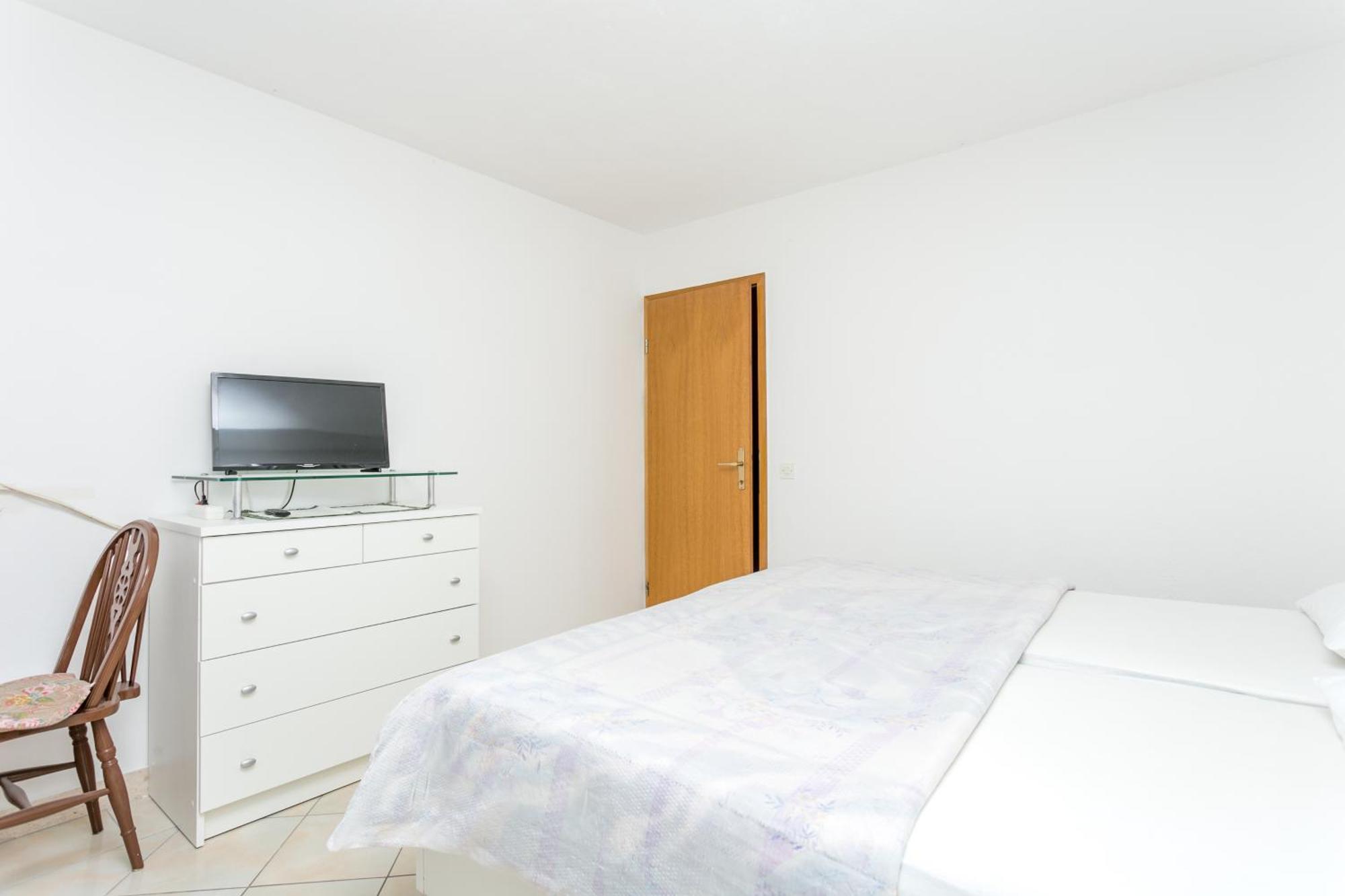 Seaside Apartments With A Swimming Pool Okrug Gornji, Ciovo - 11374 Trogir Chambre photo