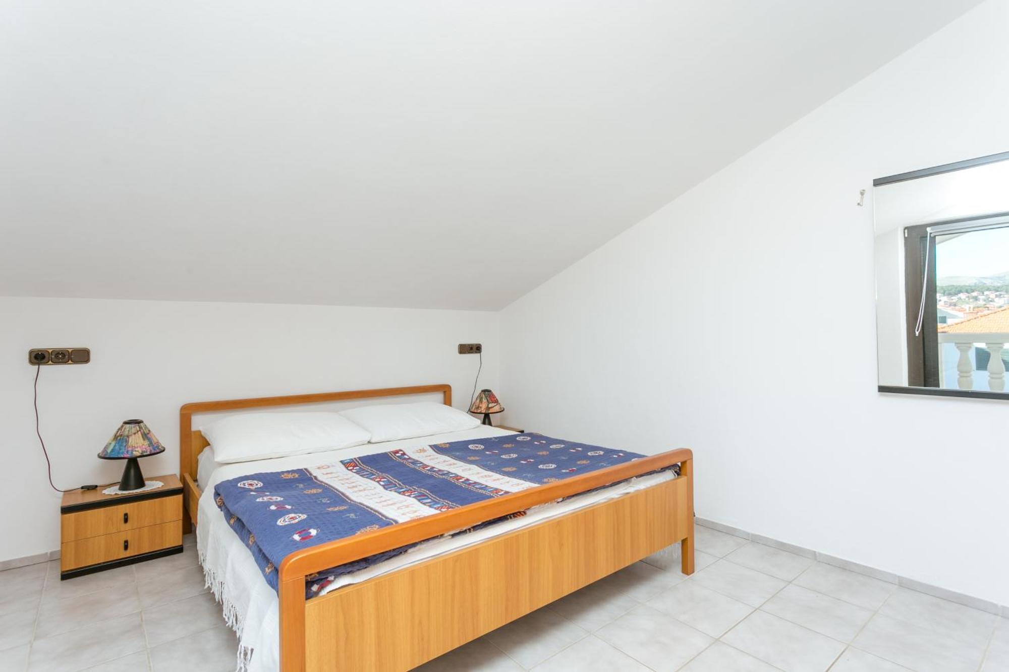 Seaside Apartments With A Swimming Pool Okrug Gornji, Ciovo - 11374 Trogir Chambre photo