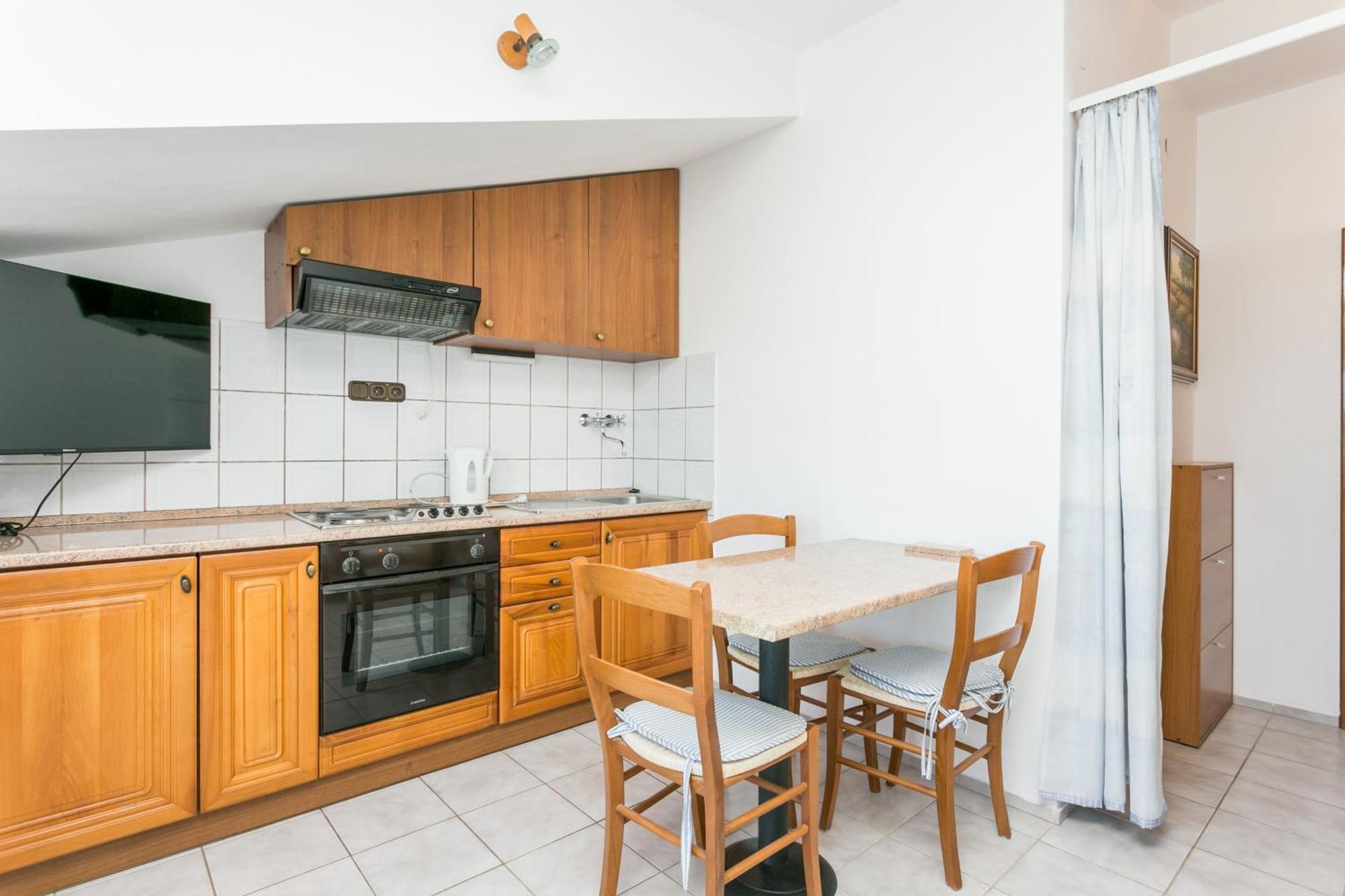 Seaside Apartments With A Swimming Pool Okrug Gornji, Ciovo - 11374 Trogir Extérieur photo