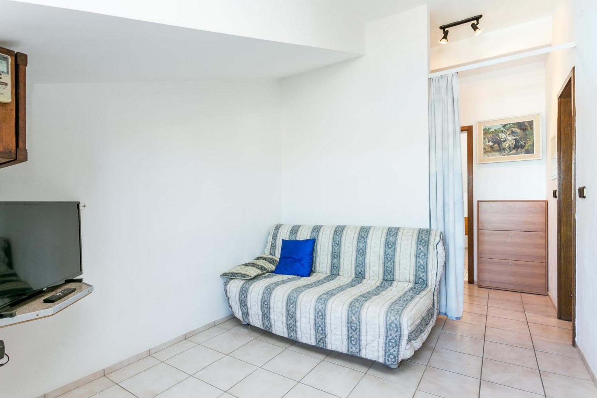 Seaside Apartments With A Swimming Pool Okrug Gornji, Ciovo - 11374 Trogir Chambre photo