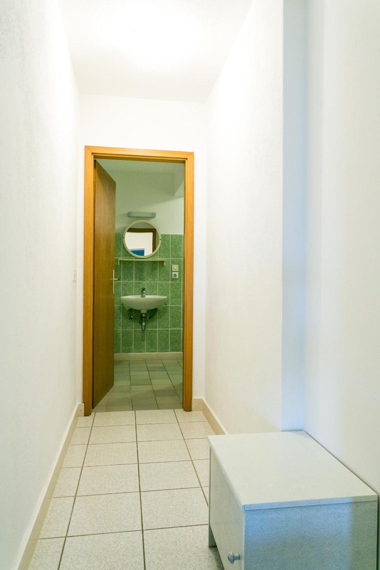 Seaside Apartments With A Swimming Pool Okrug Gornji, Ciovo - 11374 Trogir Extérieur photo