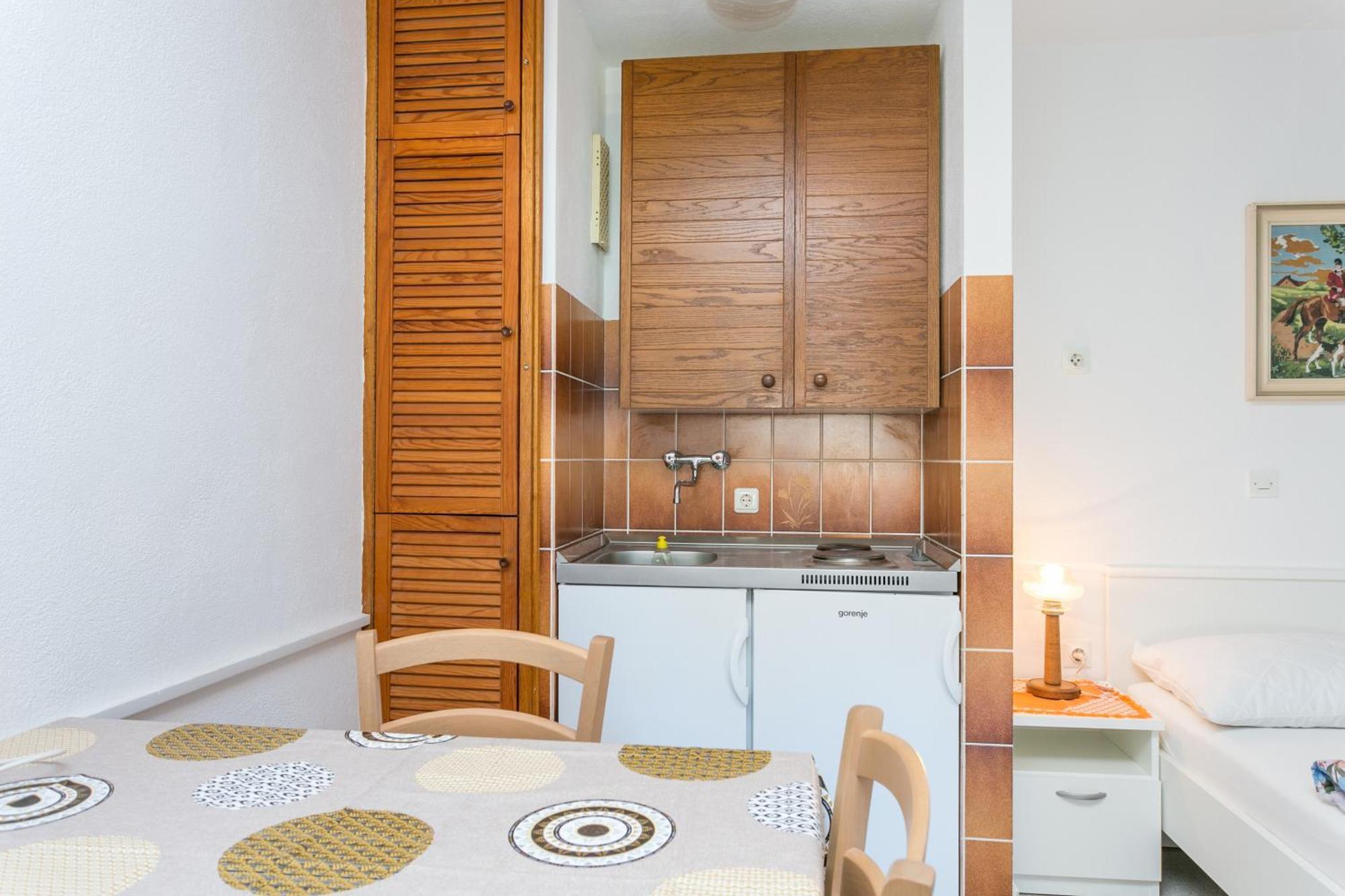 Seaside Apartments With A Swimming Pool Okrug Gornji, Ciovo - 11374 Trogir Extérieur photo